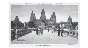 Vue de la reconstitution du temple d'Angkor à l'exposition coloniale de 1931